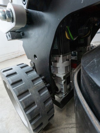 Шлифовально-полировальная машина на дистанционном управлении RDM-P680